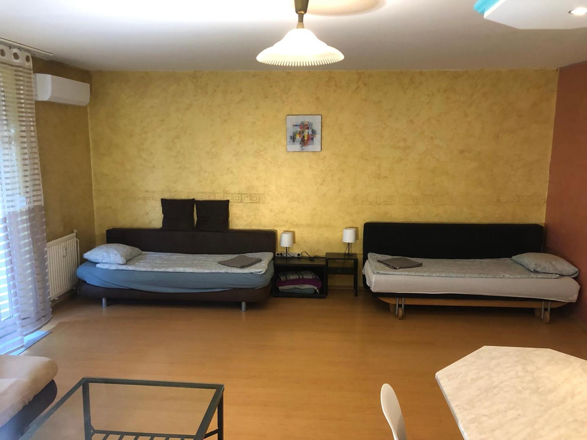 Large Apartment With Garage And Terrace Budapest Bagian luar foto